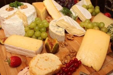 cheese-platter-1108564_1280.jpg