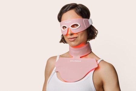2024_eyerecoverypro_neckchest_evie_002 (2).jpg 2024_eyerecoverypro_neckchest_evie_002 (2).jpg
