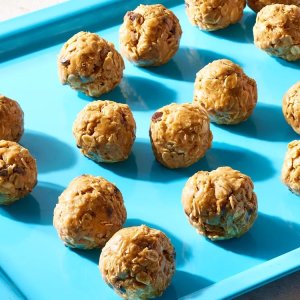 peanut-butter-energy-balls-27520-1x1-2-36bd842985c943c880b55540cb158b52.jpeg