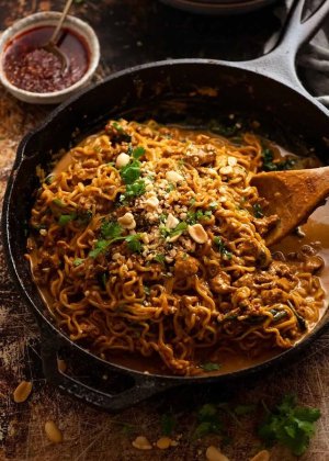 12-Minute-Thai-Chicken-Noodles_8.jpeg