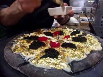 gold-pizza-what-the-doost-doost-5.jpeg