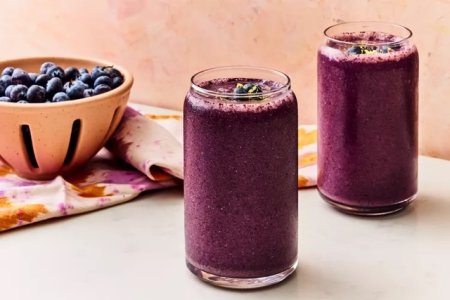 Anti-inflammatory-lemon-blueberry-smoothies-3x2-035-59d44999473d43ef95705ce15a7b7e89 Medium.jpeg