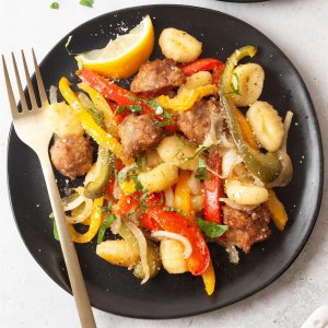 Sheet-Pan-Gnocchi-with-Sausage-and-Peppers_EXPS_TOHD25_280986_SarahTramonte_4.jpg
