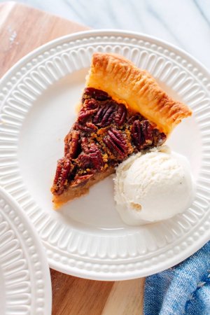 maple-pecan-pie-recipe-1.jpeg maple-pecan-pie-recipe-1.jpeg